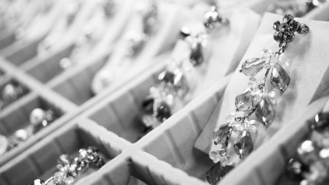 Debt-Free And Preferred Stock Free, Signet Jewelers Looks Like A Bargain At These Prices