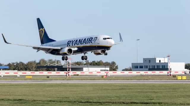 IAG and Ryanair tipped as best airlines to ride economic turbulence