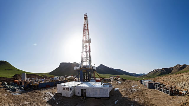 EQT plans to spend less while producing more US natgas in 2025